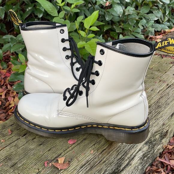 Dr Martens 1460W Patent Lamper White Combat Boots Women's Size 8 US / 6 UK - Picture 6 of 16